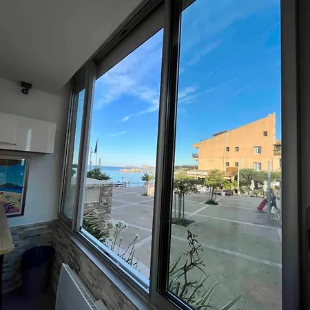 Apartamento Sur La Des Lecques Au Bord De L'eau *